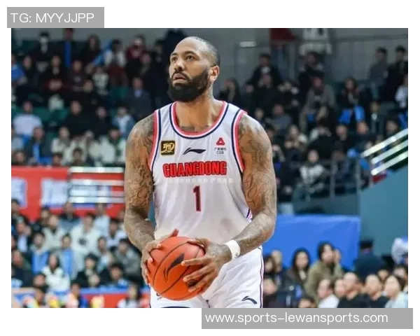 CCTV5直播广东男篮迎战联盟领头羊吉伦沃特复出孙铭徽缺阵杜锋力争连胜