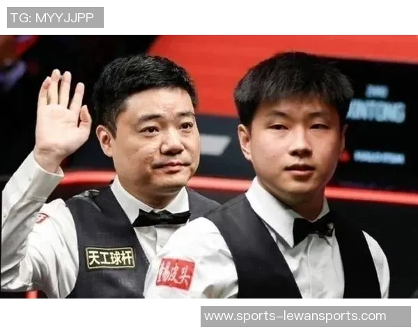 傅家俊与布雷切尔激战正酣谁能在这场巅峰对决中笑到最后